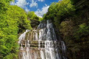 ÉCHAPPÉES BELLES : Echappée verte dans le Jura