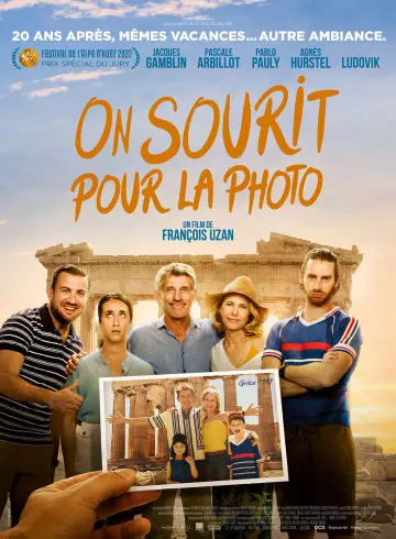 On sourit pour la photo [WEB-DL 720p] - FRENCH